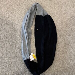 Kate Spade Black and Gray Scarf